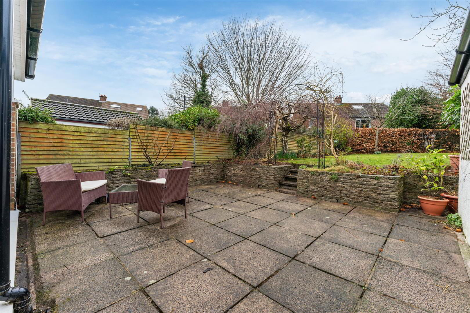 8 Hillside Crescent 19 of 19