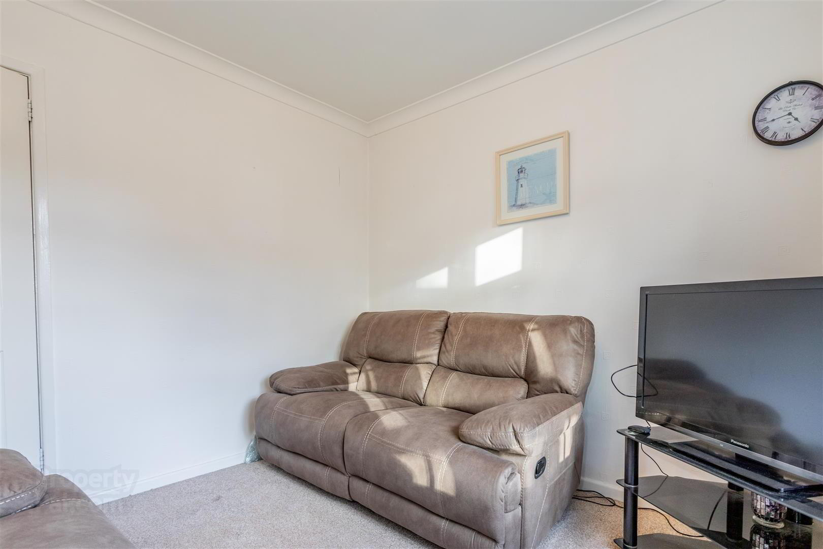 28 Brantwood Gardens 11 of 32