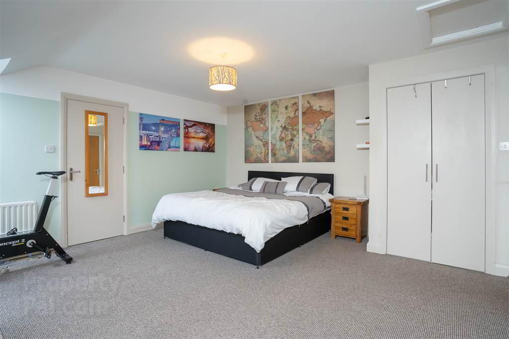 25 Hawthornden Building 13 of 17
