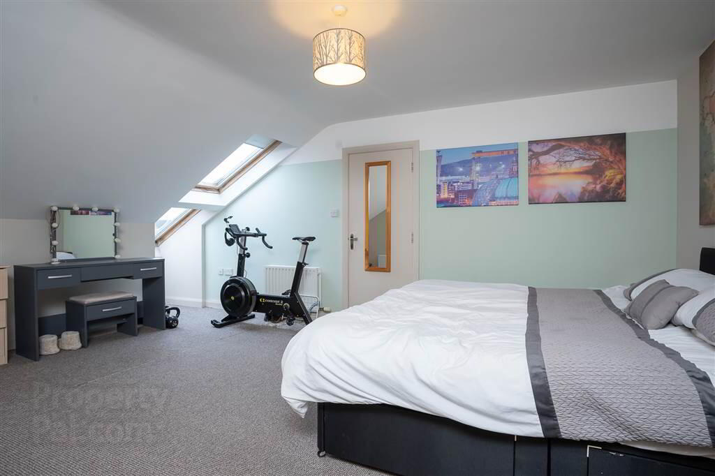 25 Hawthornden Building 14 of 17