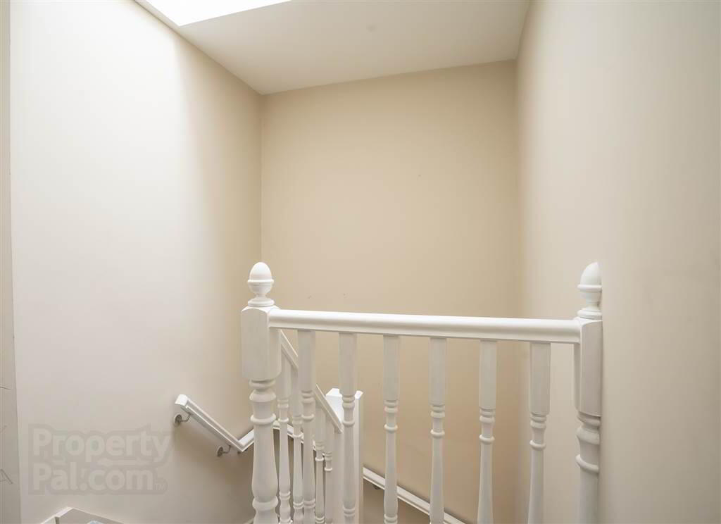 25 Hawthornden Building 12 of 17