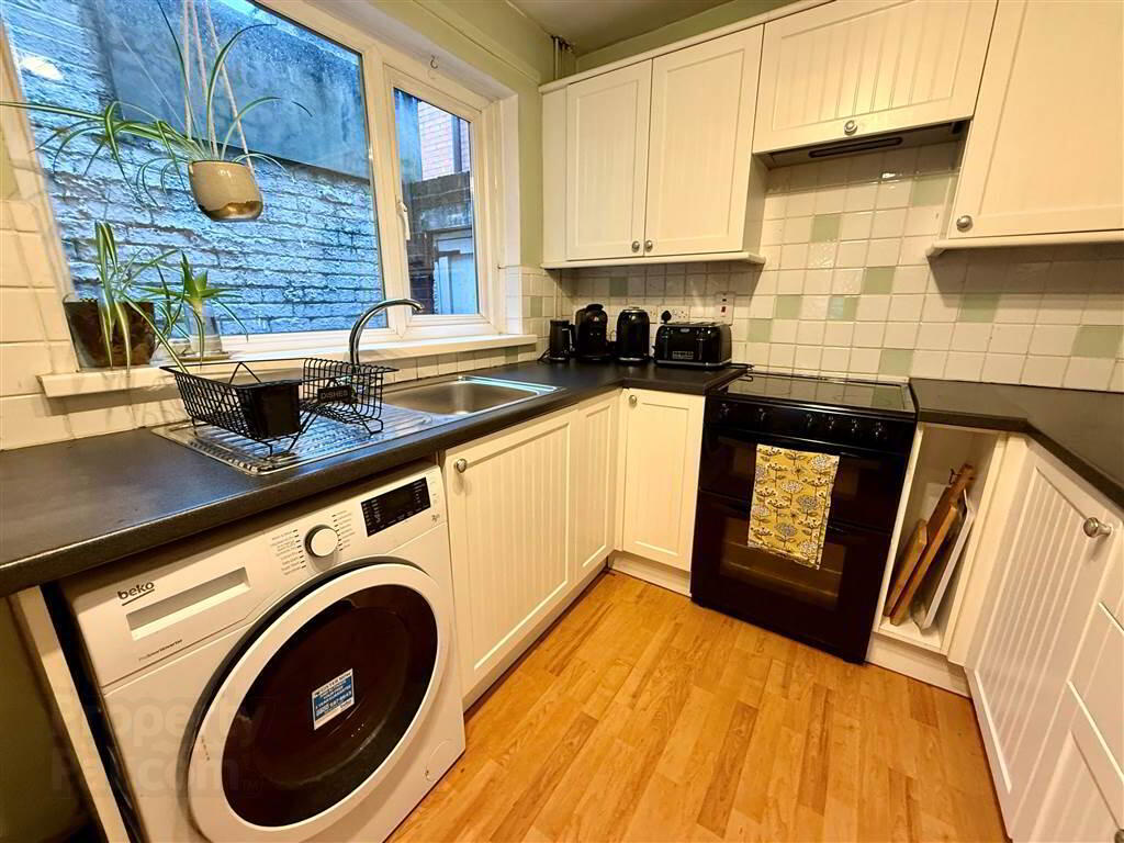 8 Moorgate Street 8 of 17