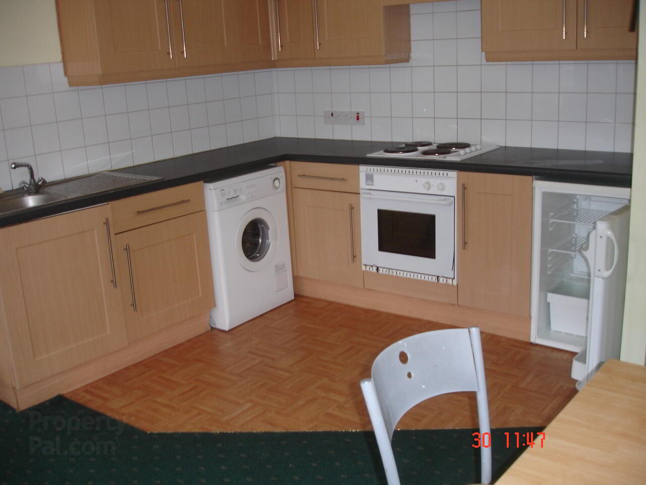 2 First Floor APARTMENT, 9 Eglantine Gardens