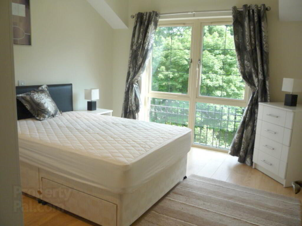 Apartment 7 16 Burghley Mews 5 of 7