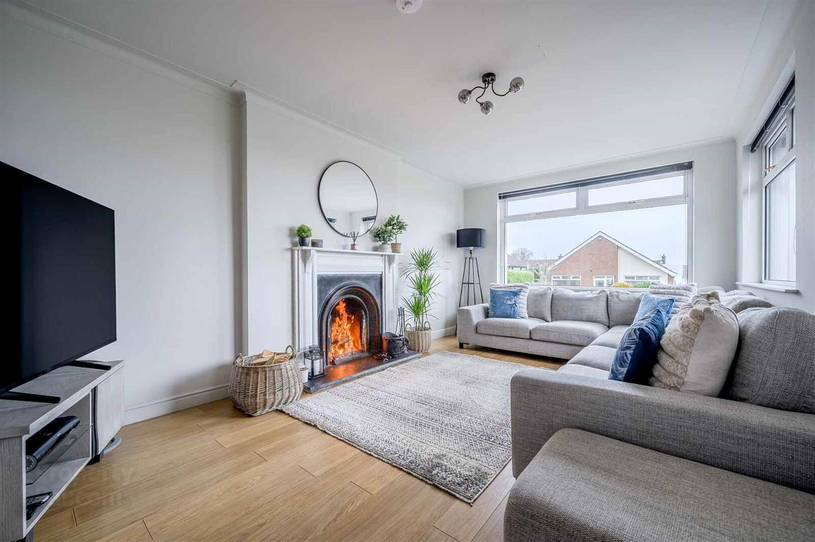 8 Ardmore Avenue 14 of 32