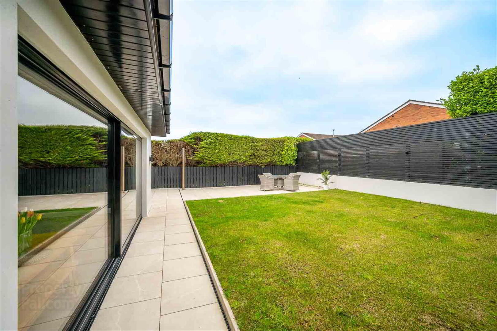 8 Ardmore Avenue 32 of 32
