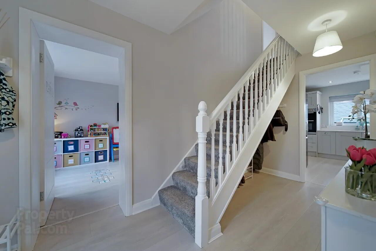 44 Crieve Mor Ave 4 of 38