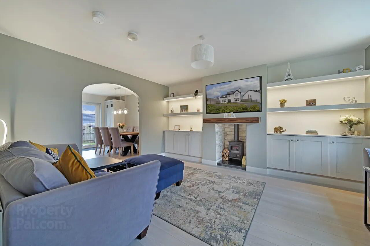 44 Crieve Mor Ave 7 of 38