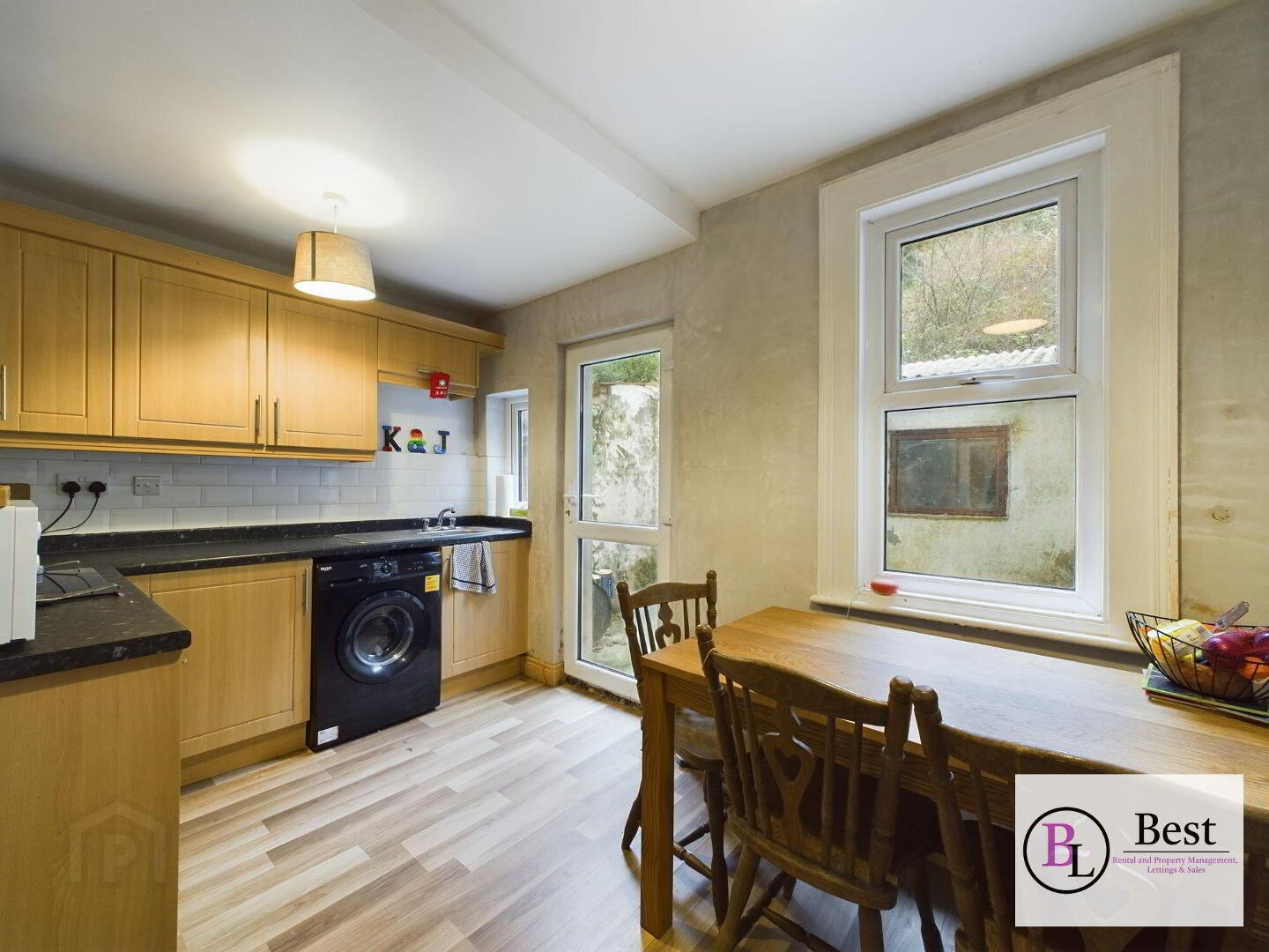 21 Bank Road 5 of 10