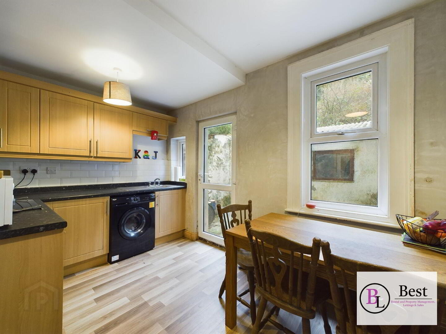 21 Bank Road 6 of 10