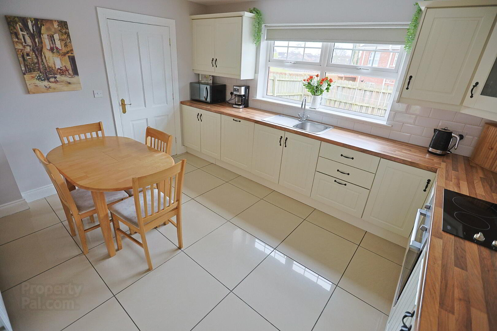 33 Windsor Hill 12 of 41