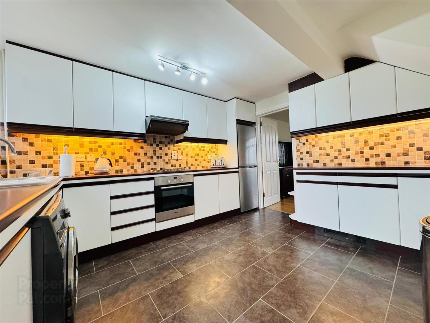 3 Hollybank Drive 6 of 15