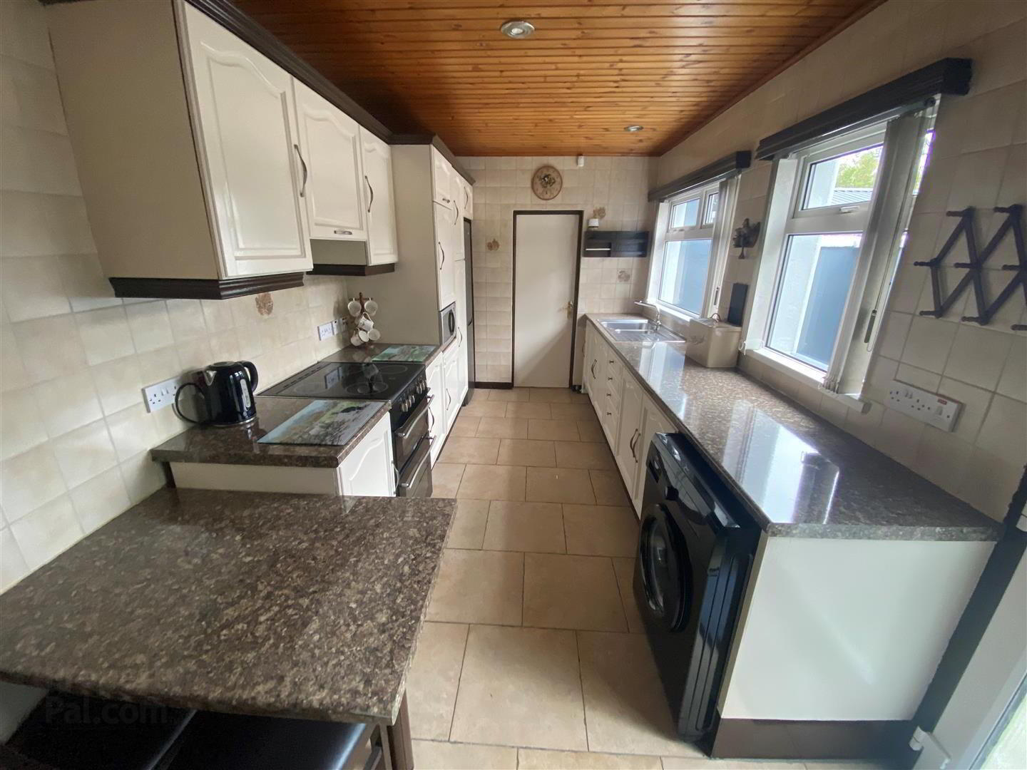 15 Oakwood Avenue 4 of 9
