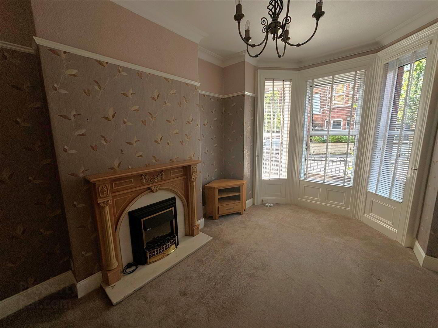12 Glandore Gardens 4 of 20