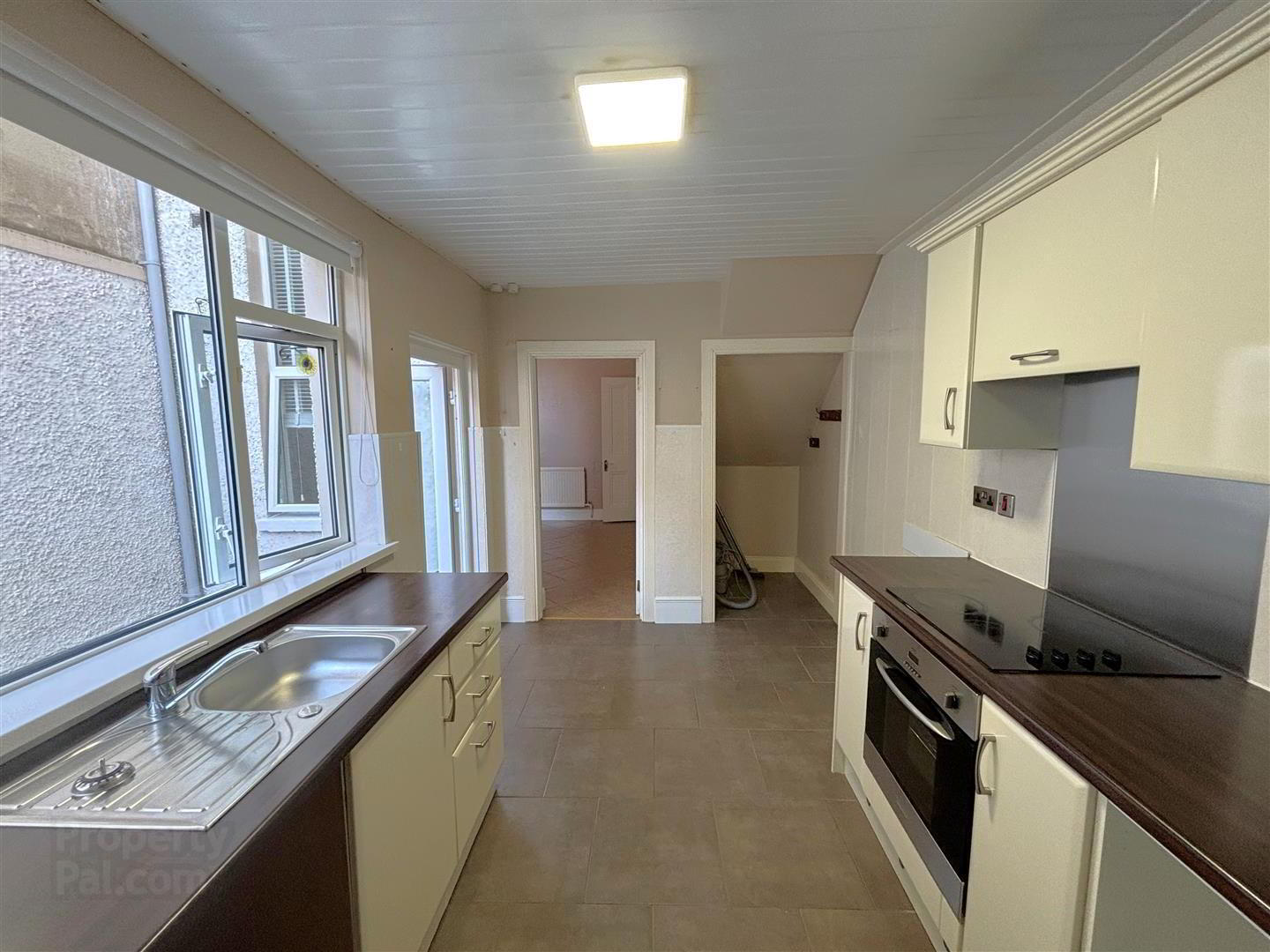 12 Glandore Gardens 9 of 20