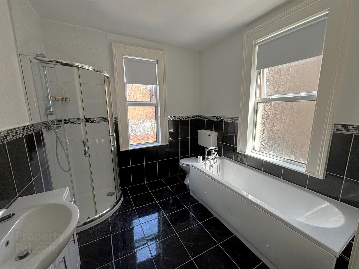 12 Glandore Gardens 14 of 20