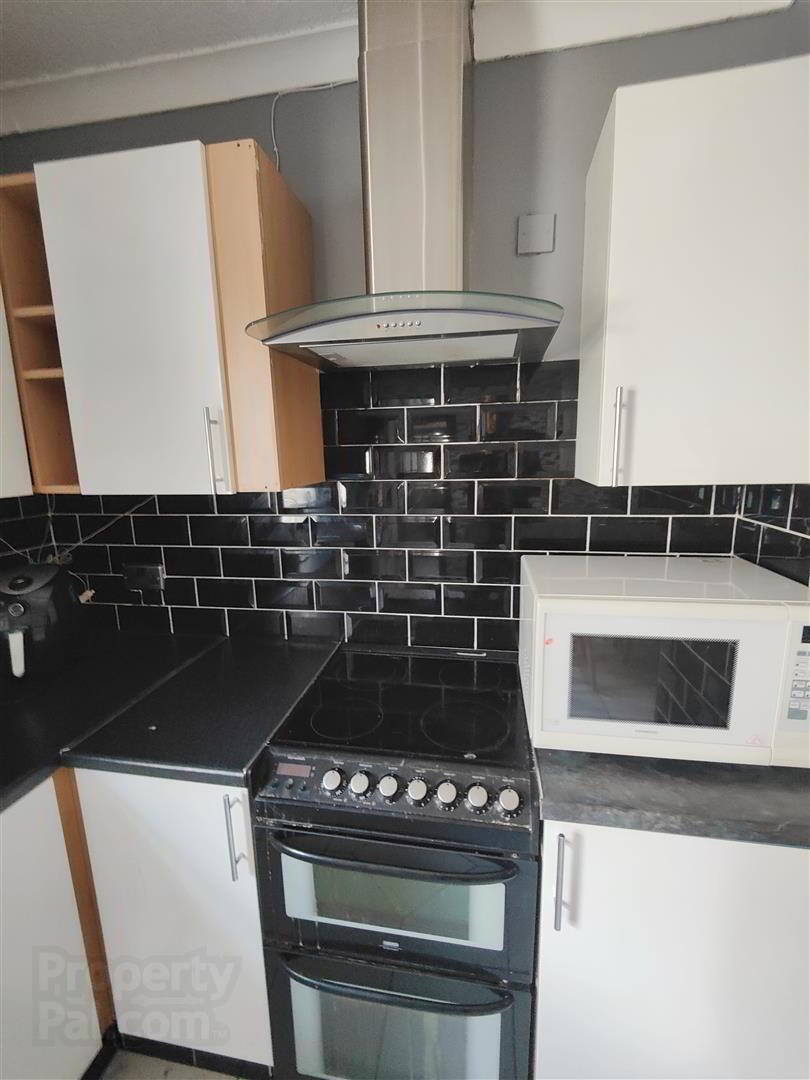 834 Crumlin Road 17 of 28
