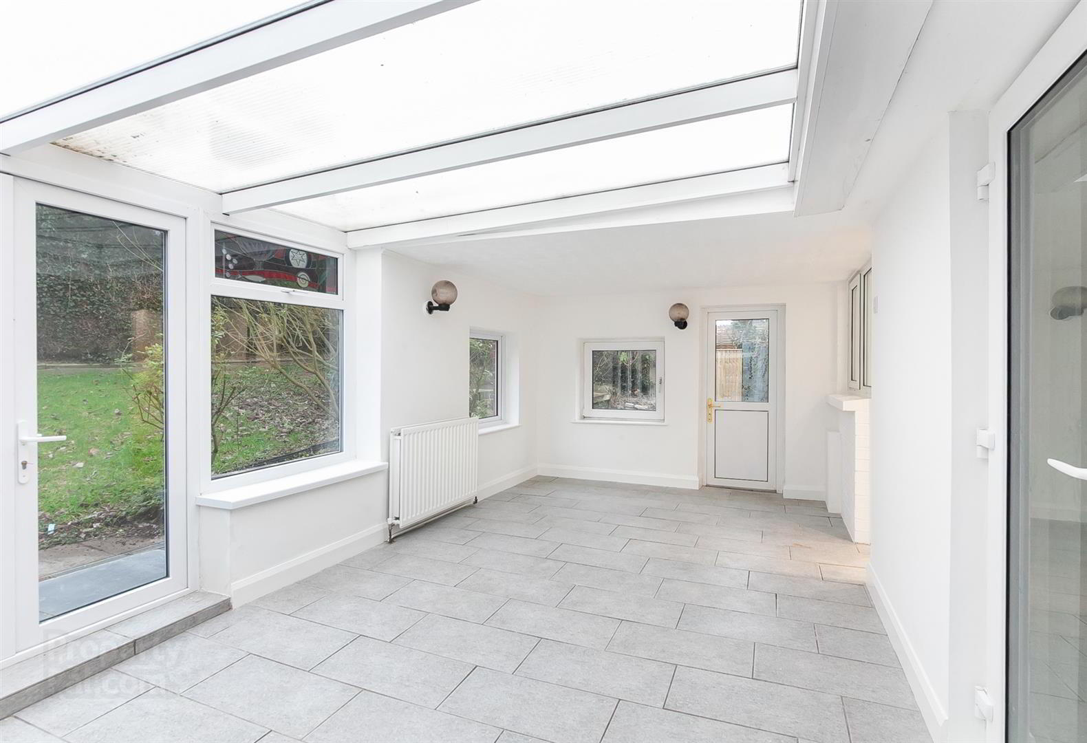 25 Manse Road 8 of 20