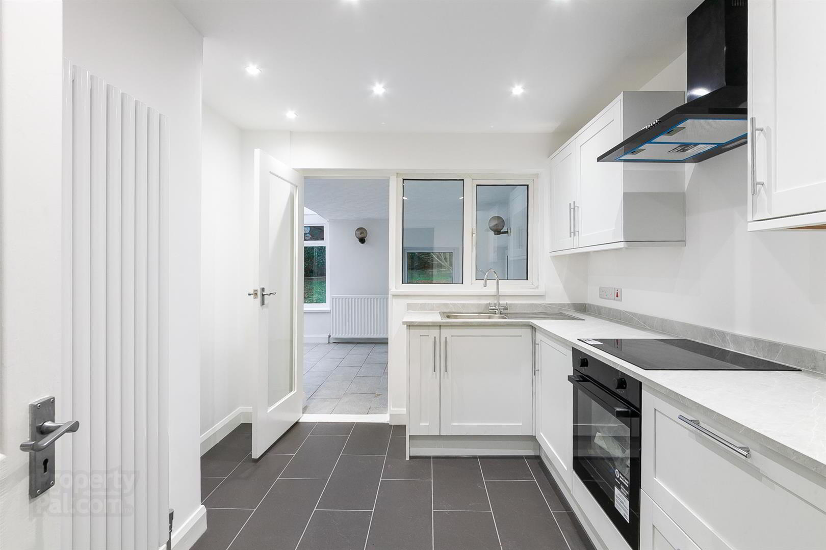 25 Manse Road 10 of 20