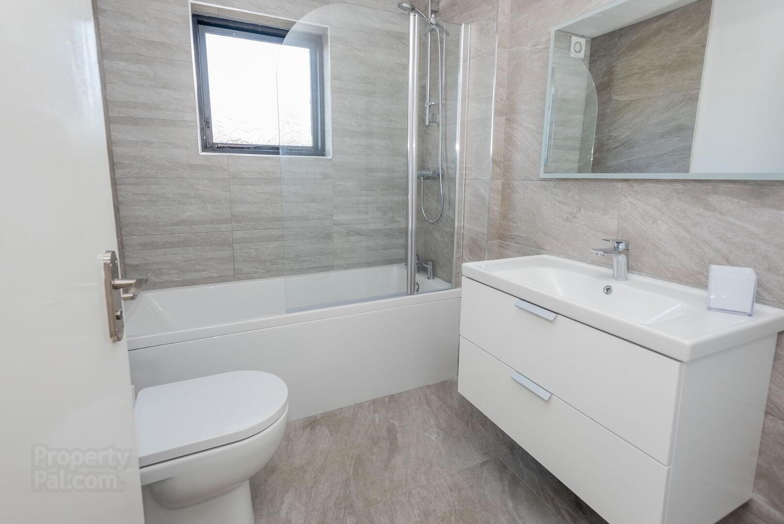 Apt 8, Balmoral Manor 14 of 14
