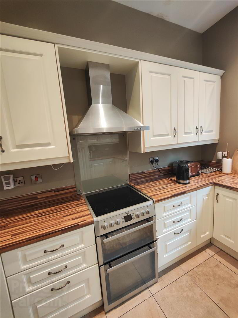 3 Ballygomartin Road 10 of 34