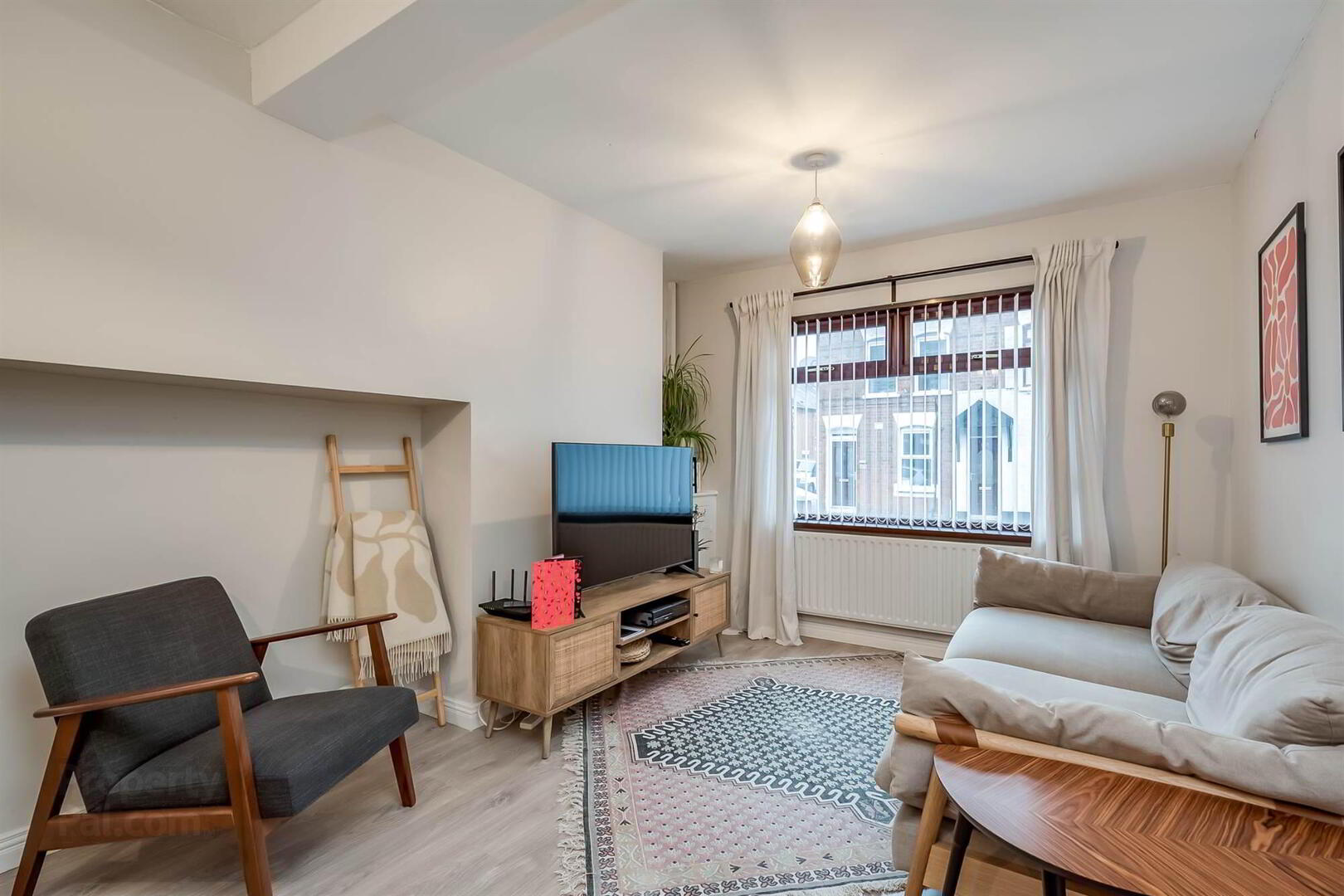 72 Isoline Street 5 of 17