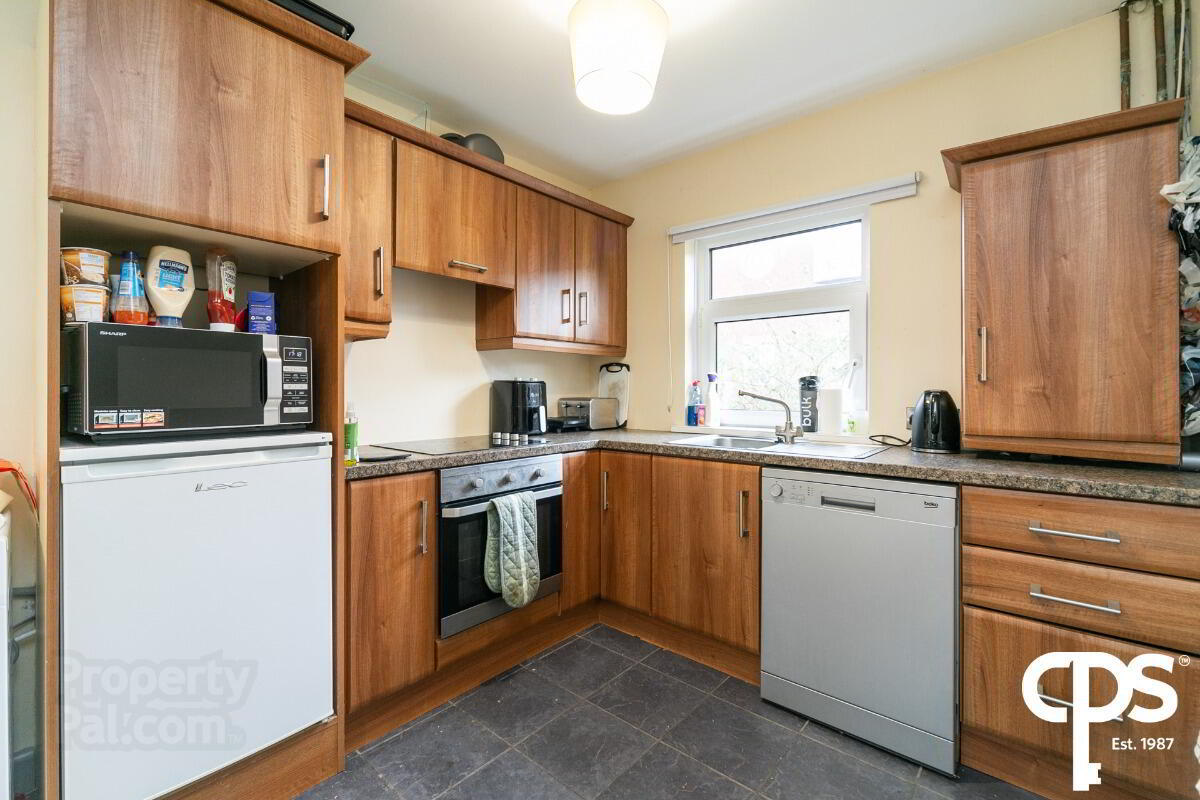 8 Salisbury Court 6 of 11