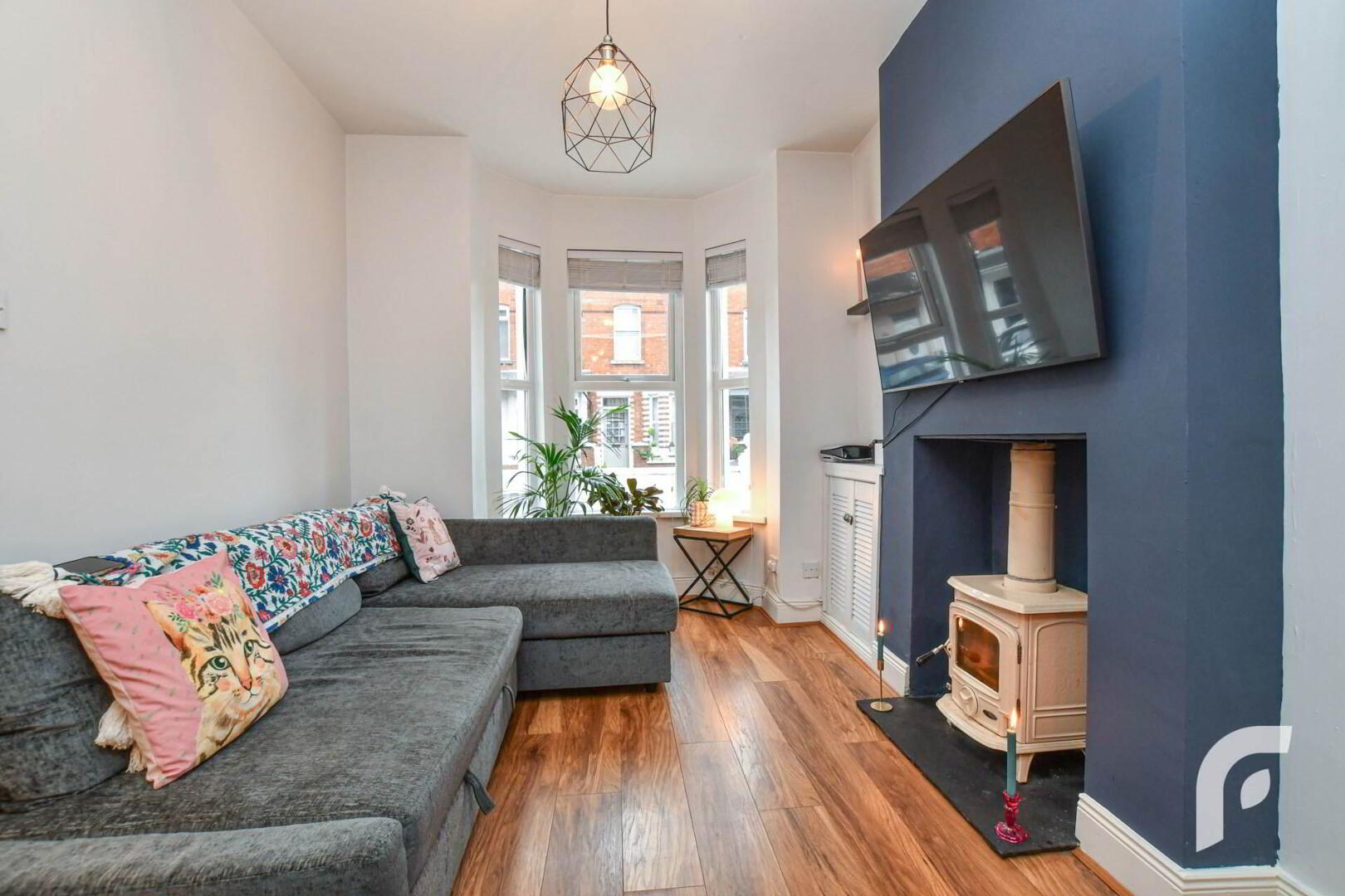 15 Hatfield Street 4 of 21