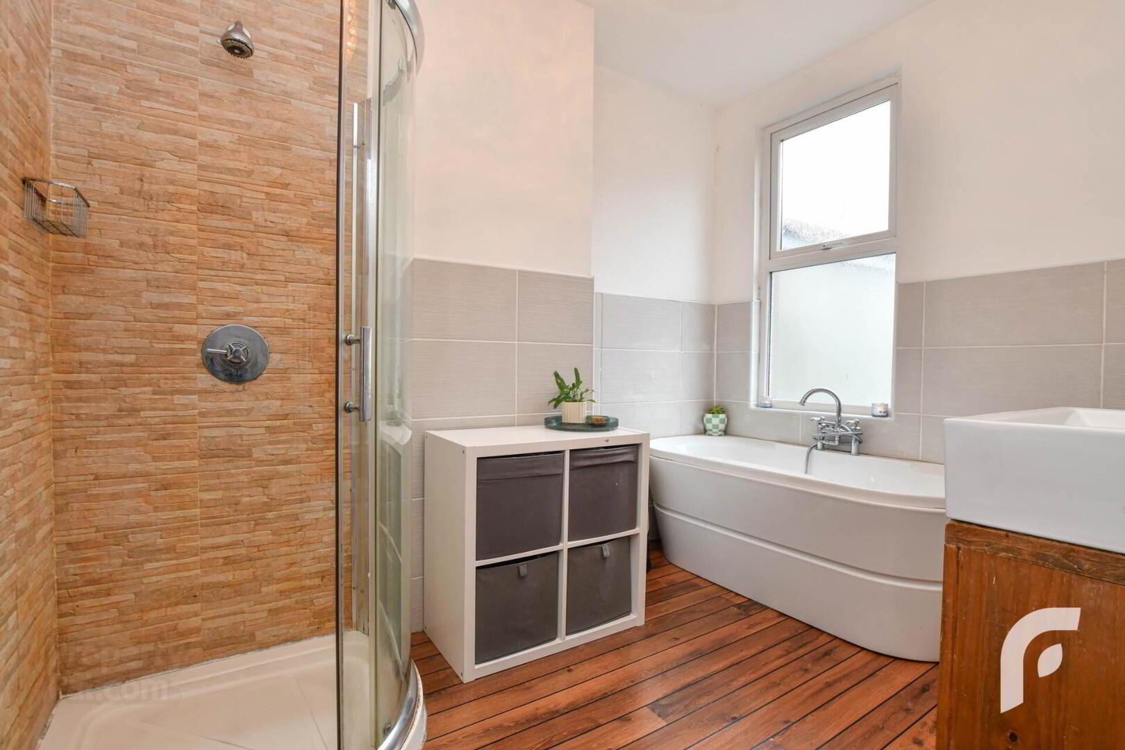 15 Hatfield Street 12 of 21