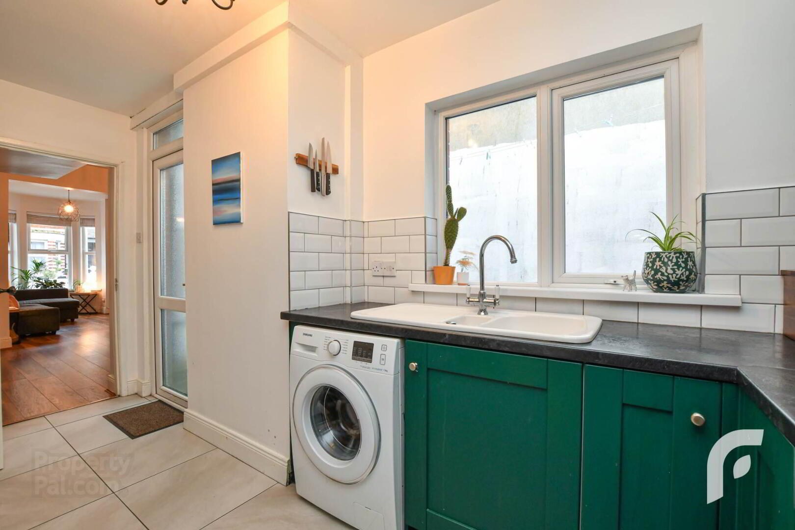 15 Hatfield Street 9 of 21