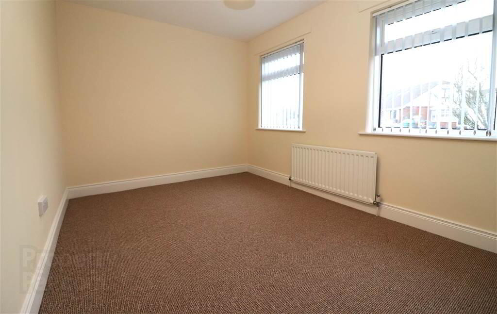 25 Dundrum Road 7 of 12
