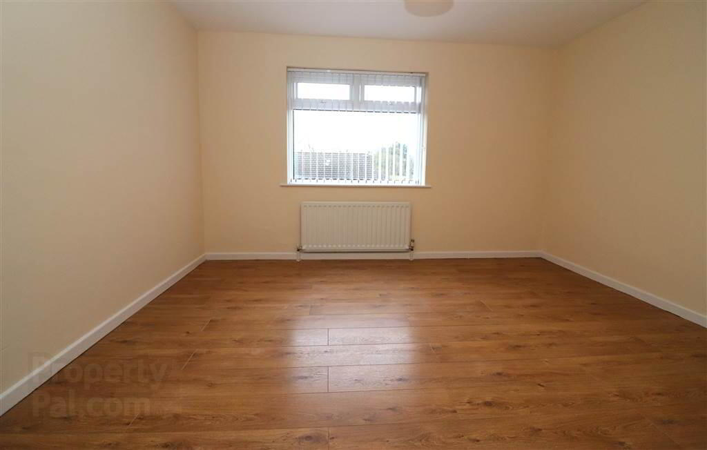 25 Dundrum Road 8 of 12