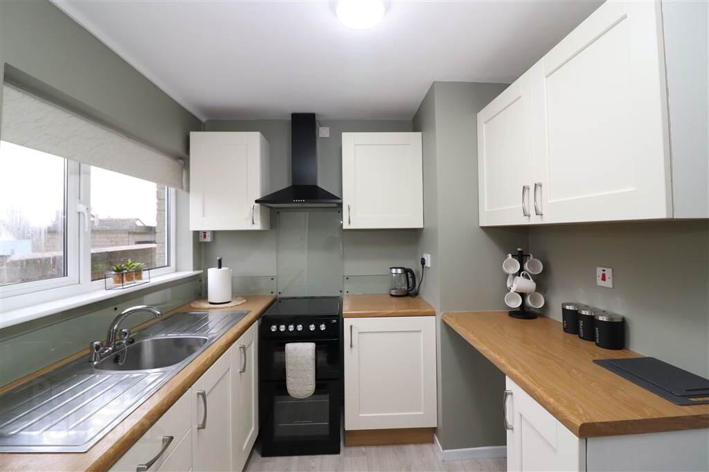 25 Dundrum Road 4 of 12