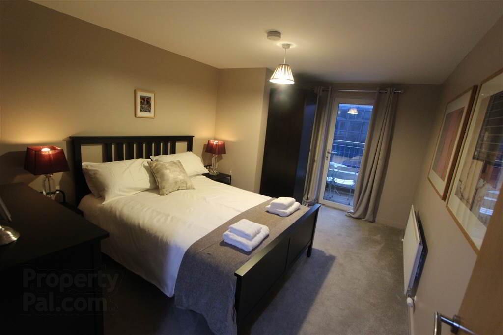 13 Shaftesbury Court 10 of 14
