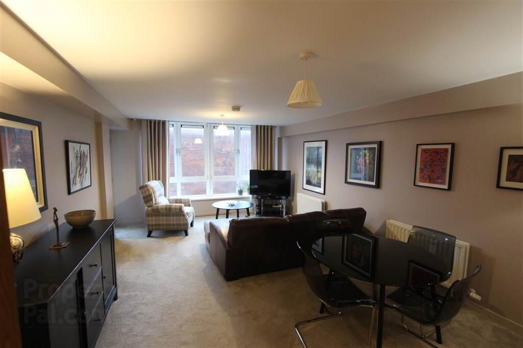 13 Shaftesbury Court 5 of 14