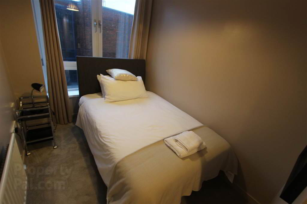 13 Shaftesbury Court 13 of 14