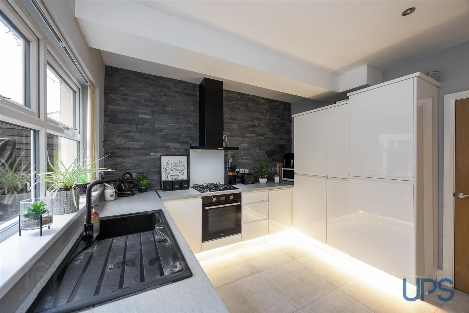 166 Stockmans Lane 10 of 31