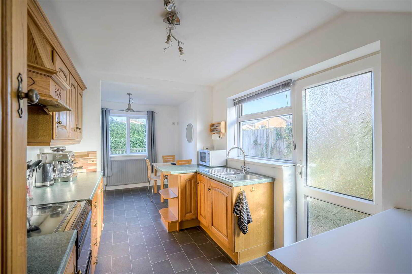 32 Rannoch Road 7 of 20