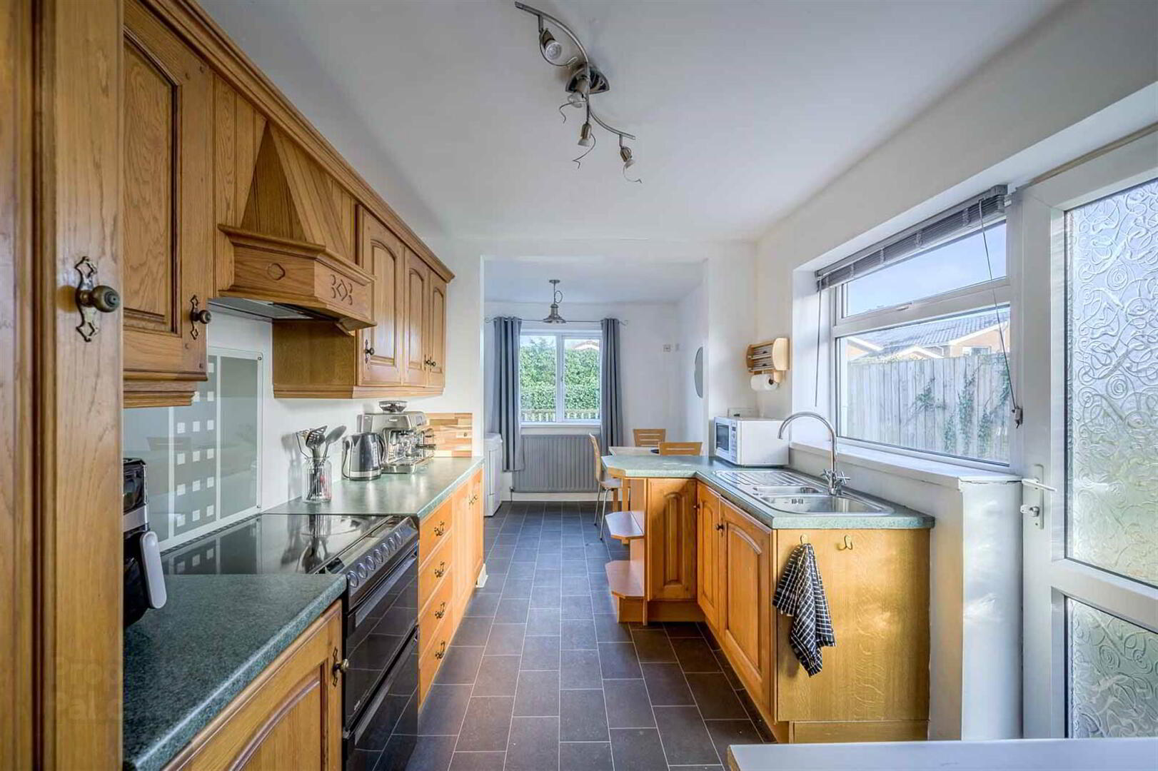32 Rannoch Road 6 of 20
