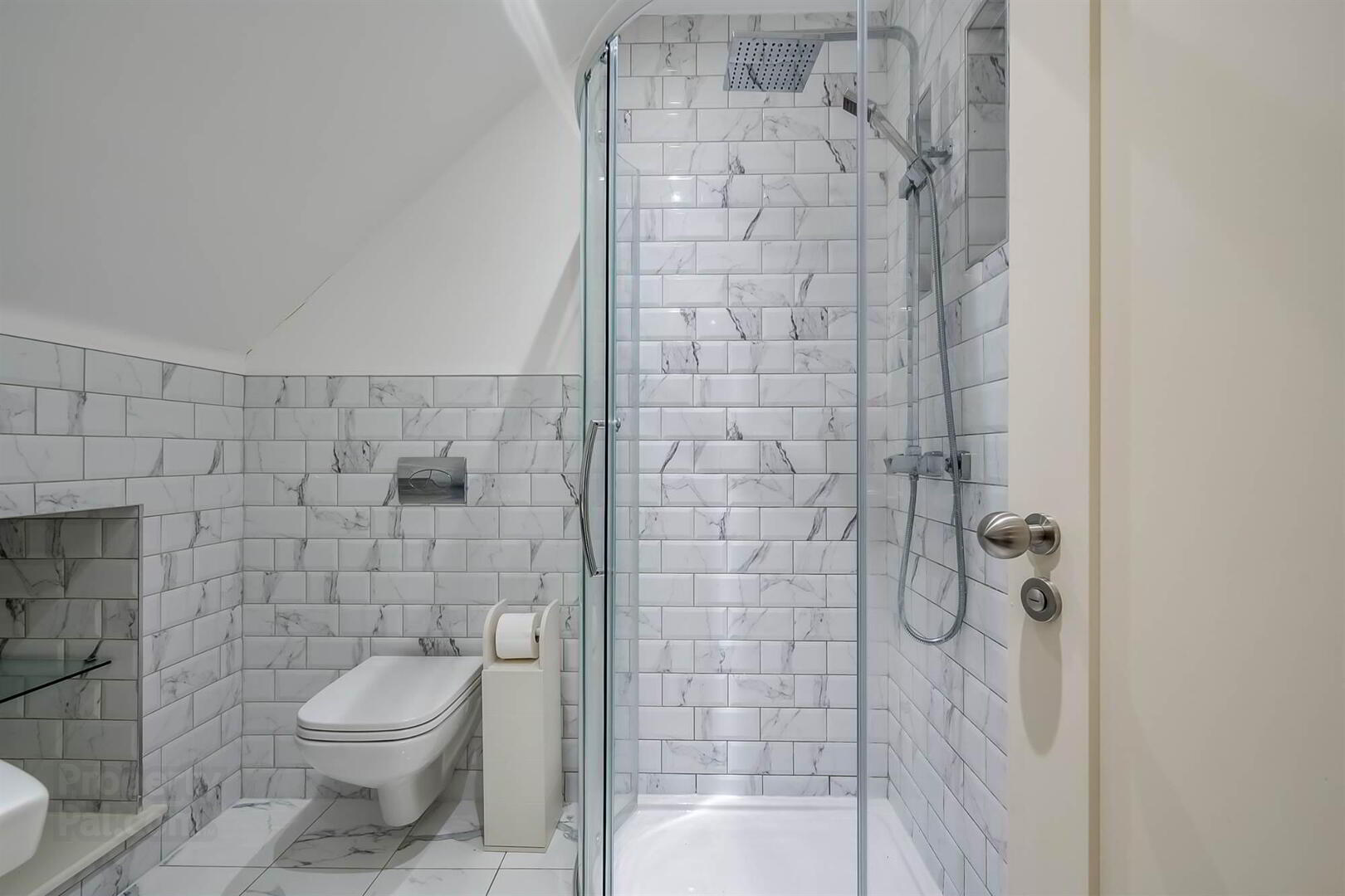 Apt 4 Atelier House, 26 Sans Souci Park 19 of 20