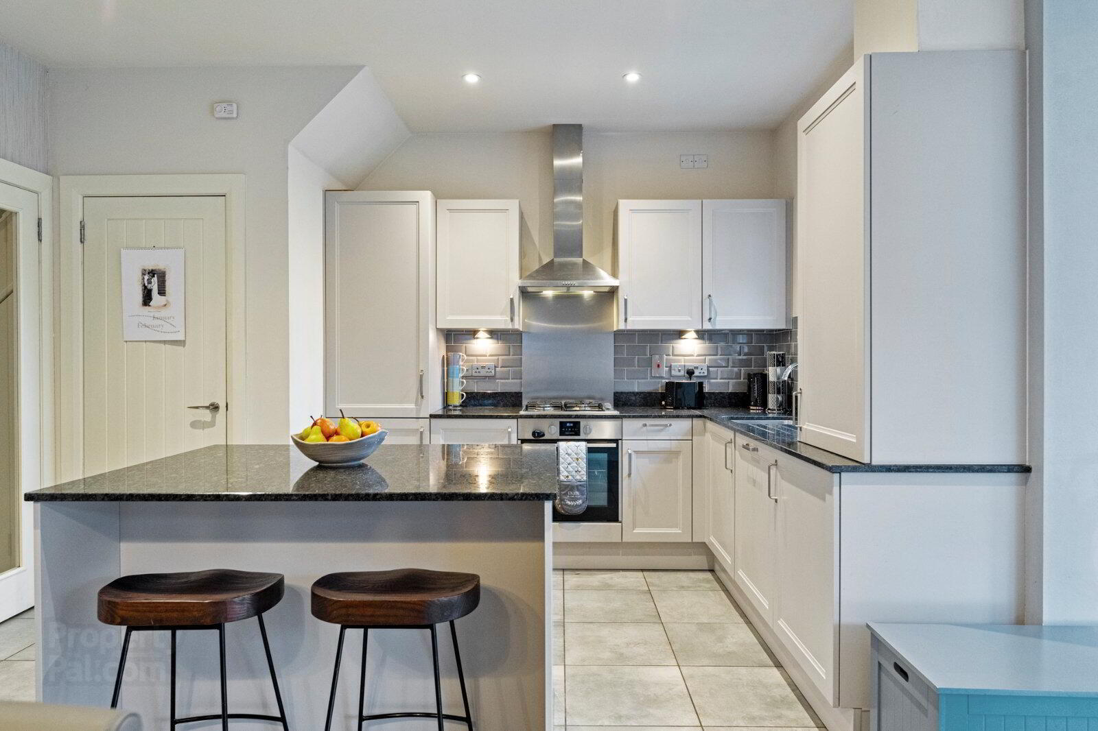 21 Bracken Hill Square 6 of 17