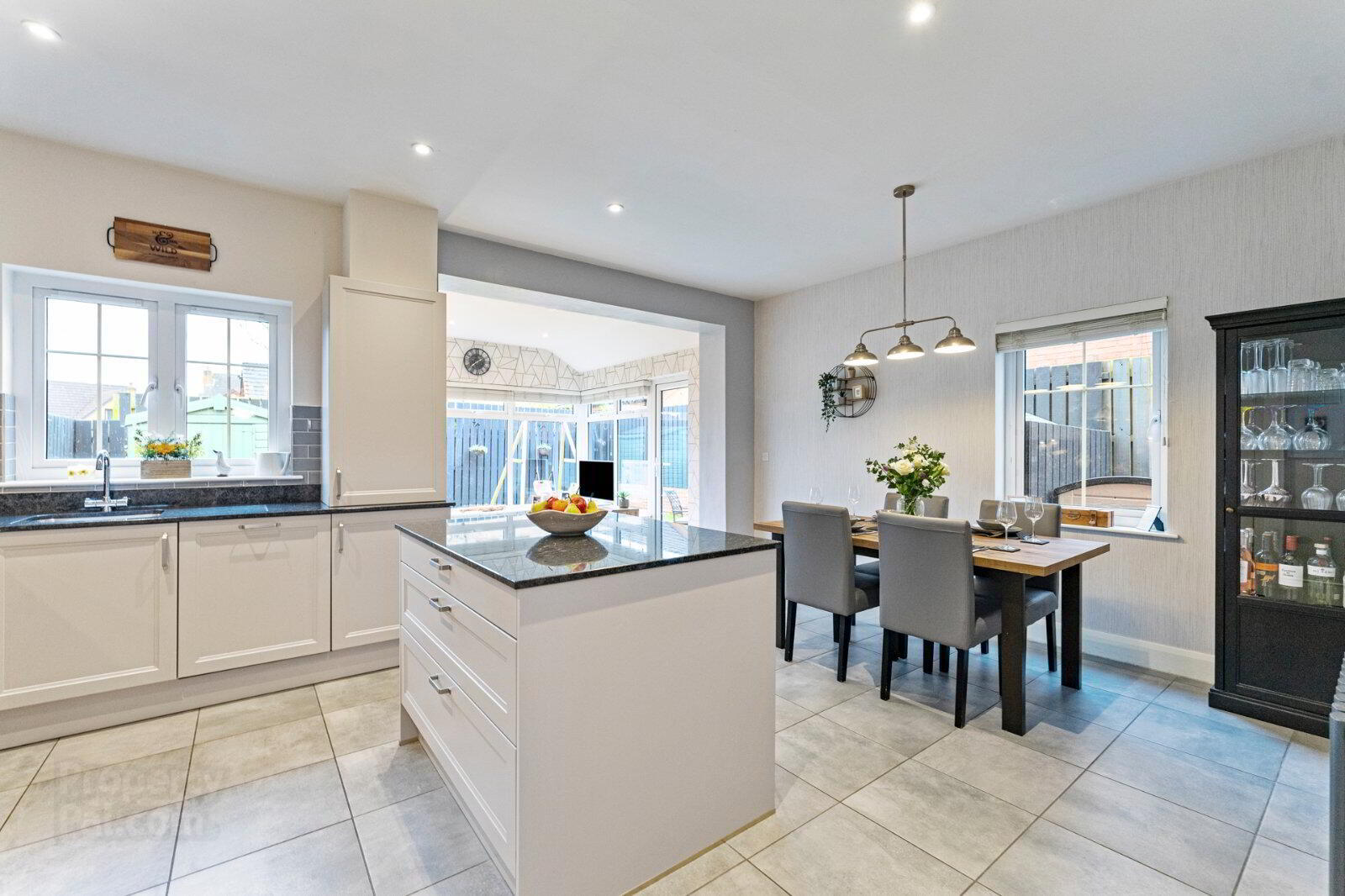 21 Bracken Hill Square 8 of 17