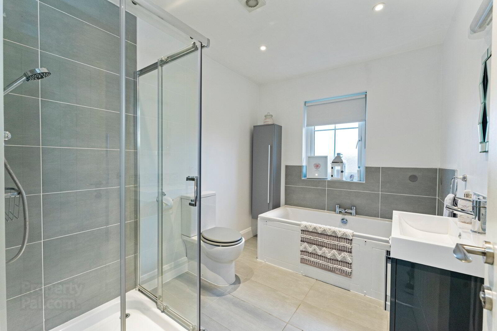 21 Bracken Hill Square 14 of 17