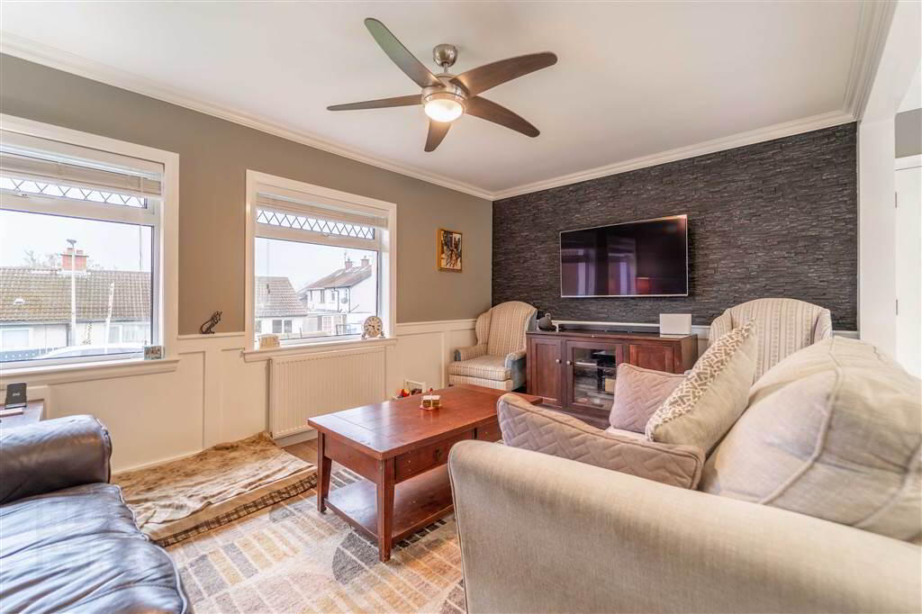 23 Springwell Crescent 6 of 18