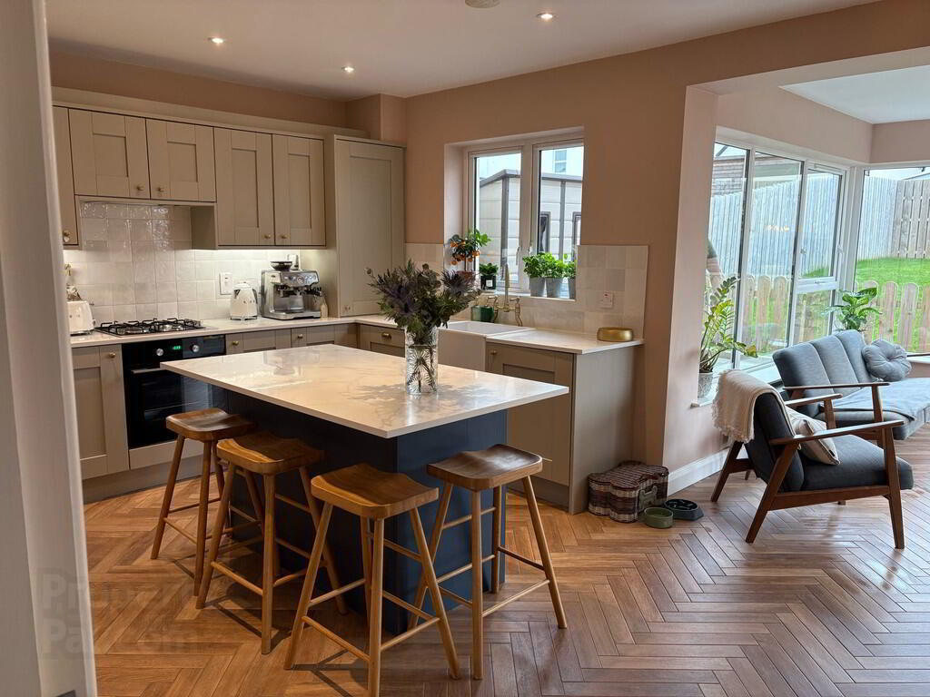26 Ashbourne Manor 8 of 27