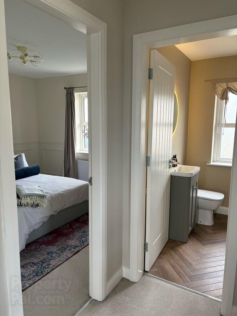 26 Ashbourne Manor 14 of 27