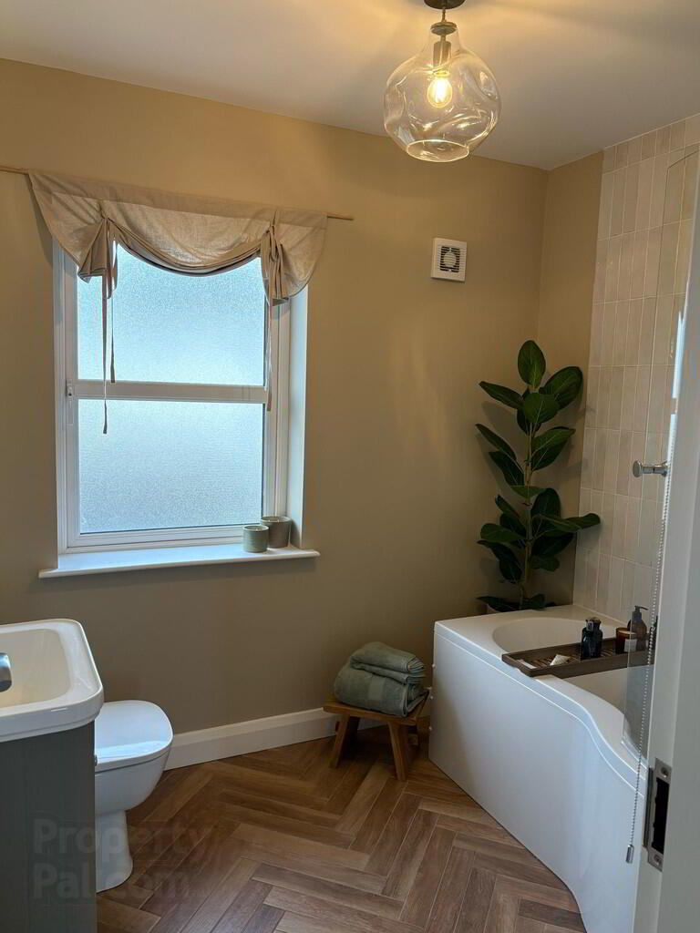 26 Ashbourne Manor 20 of 27