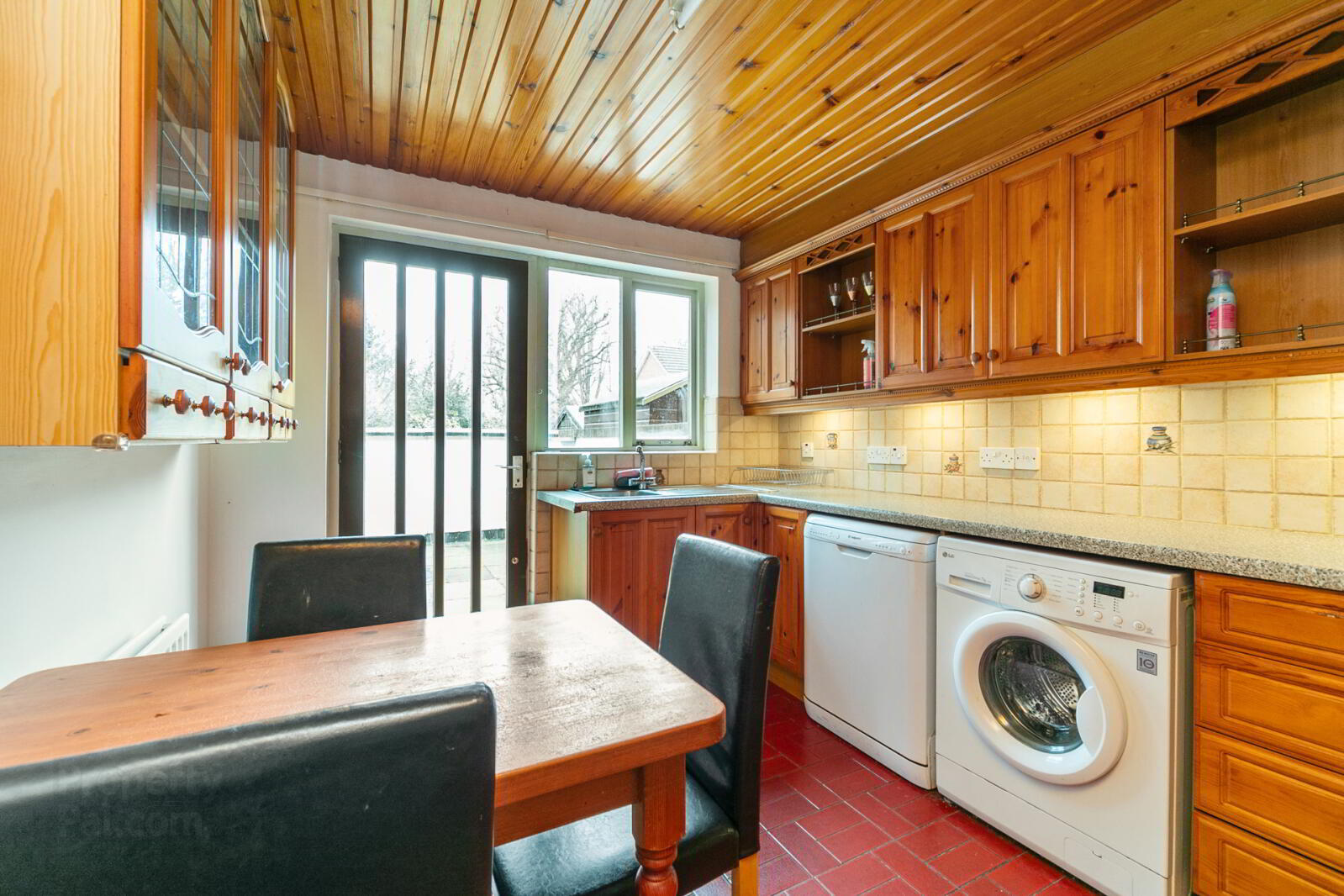 10 Belmont Mews 8 of 18