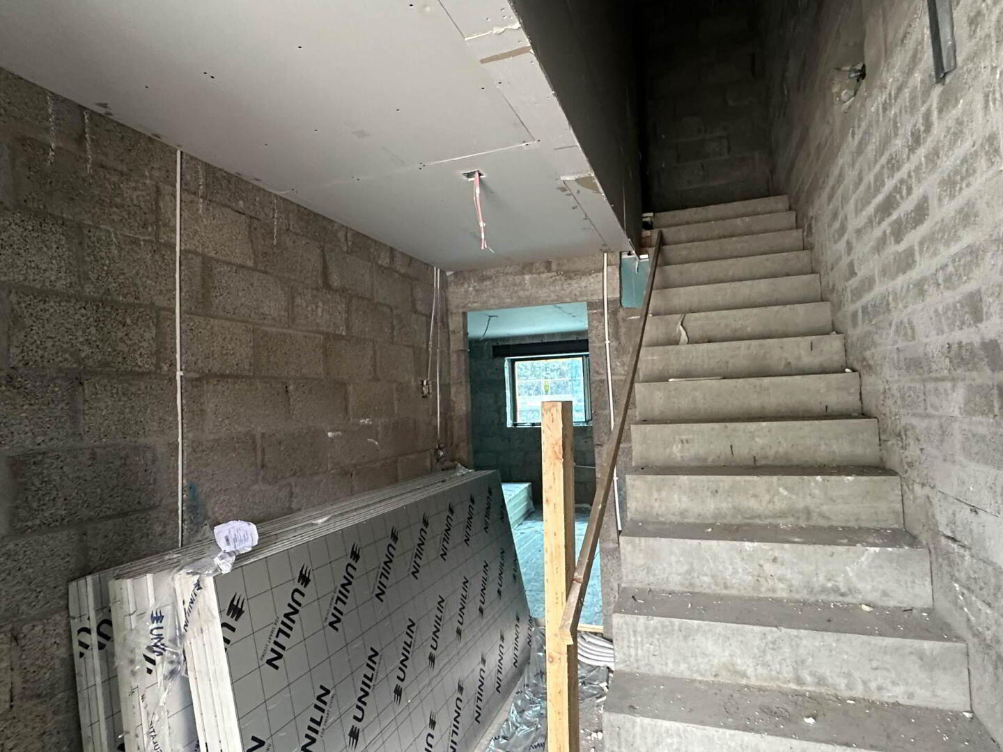 Birchwood Heights 15 of 47