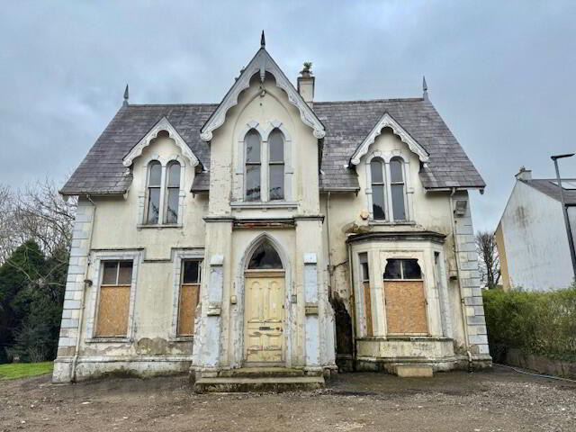 Bayview House, Off Bayview Gardens